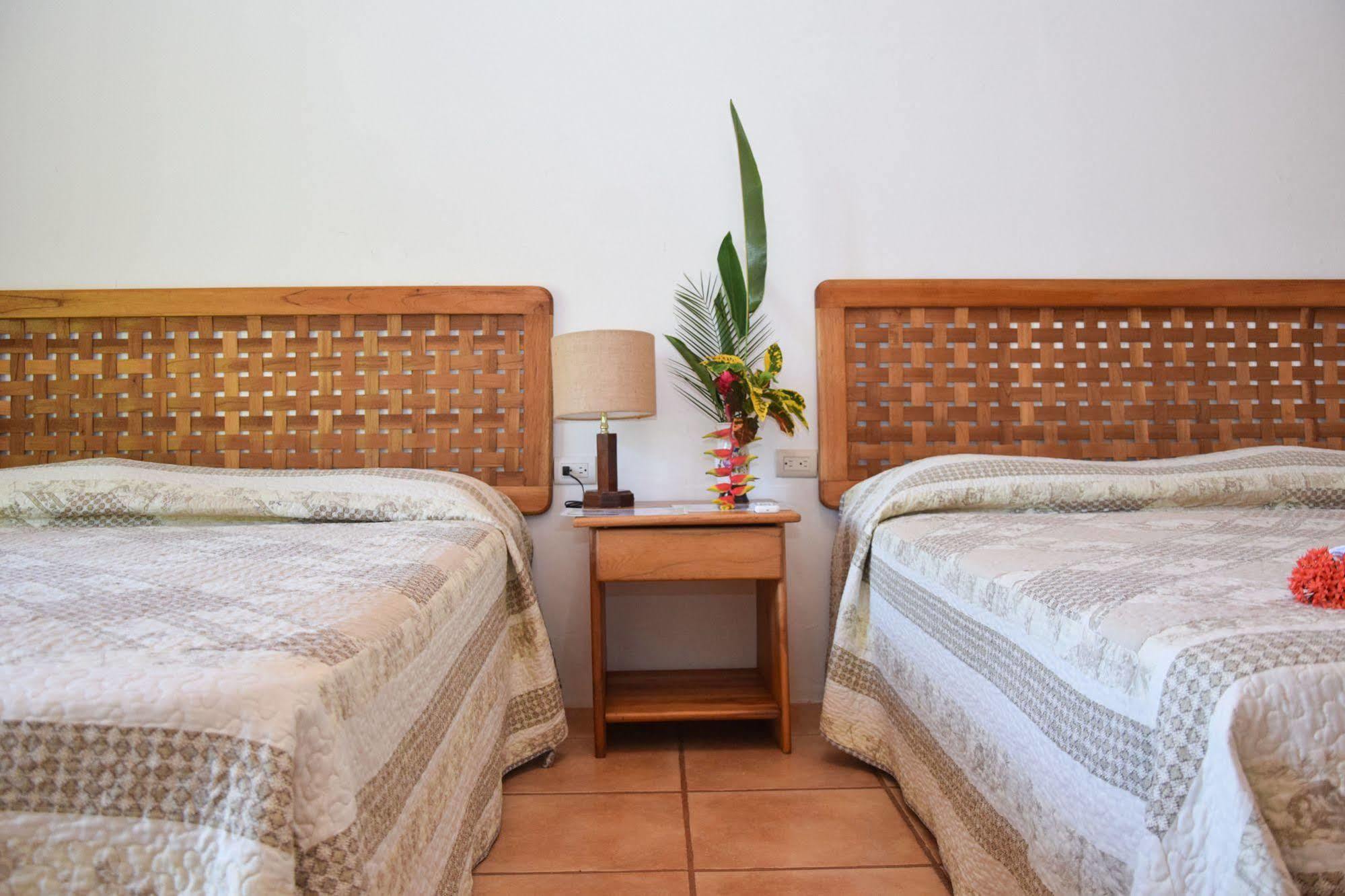 Resort Agua Dulce On The Puerto Jiménez
